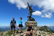 67 All'Angelo delle Cadelle (2483 m) con vista verso le Alpi Retiche col Disgrazia